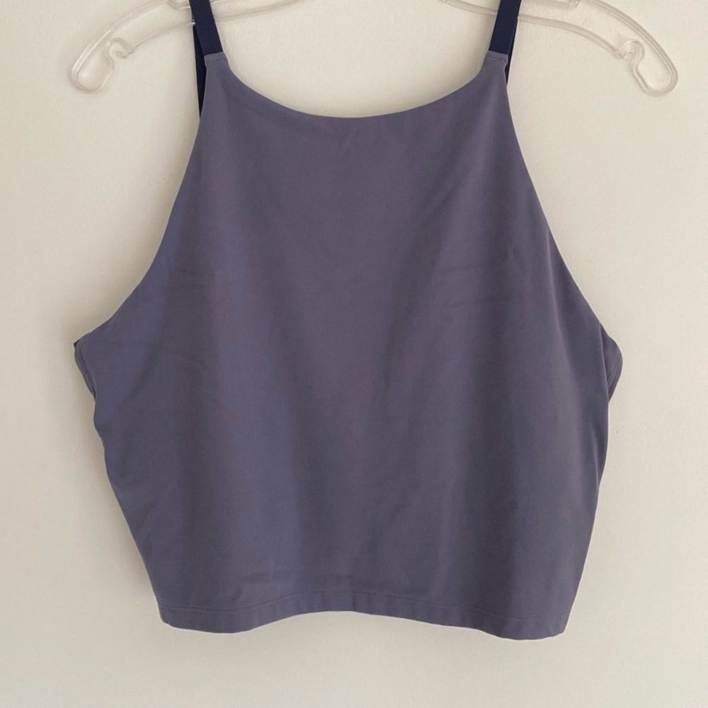 Athleta top size L